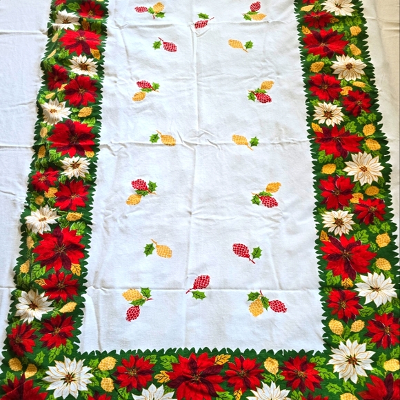 Vintage Christmas Tablecloth 58x70 - Picture 1 of 4